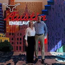 EVX Austin 2025 was legendary—and we're here for it. How could we not  celebrate the incredible accomplishments of the people who inspire us  daily? From visiting the stunning Engel & Völkers Austin