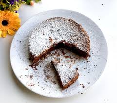 Kladdkaka Saftiger Schokoladenkuchen Rezept In 2020 Schokoladen Kuchen Lebensmittel Essen Schokoladenkuchen