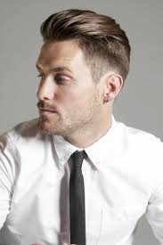 Trop souvent, les femmes gardent leurs cheveux longs même si la longueur n'est pas flatteuse. Coiffure Tendance 2016 Femme Et Homme En 50 Photos
