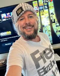 Get Your Unique Celebrity Shoutout Online From Swysh