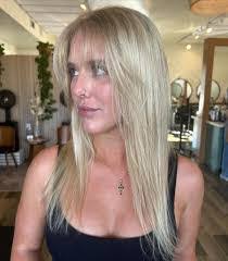 Noelle Nugent's Instagram, Twitter & Facebook