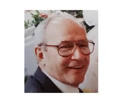 Robert Chiles's Instagram, Twitter & Facebook