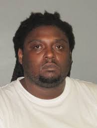 Baton Rouge police arrest man for allegedly stabbing, shooting girlfriend  Saturday