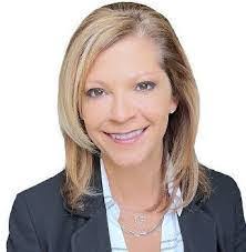 Lorraine Olivas's Instagram, Twitter & Facebook