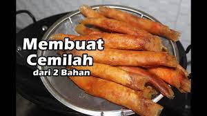 Keripik bayam merupakan makanan sederhana yang mudah dibuat dan enak jadi cemilan di rumah. Resep Hanya 2 Bahan Jadi Cemilan Enak Dan Renyah Youtube