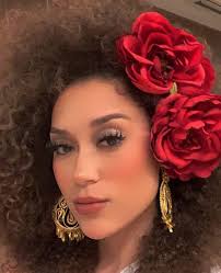 Detrás de la Corona