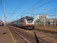 Come arrivare a milano senza preoccupazioni? 490 Idee Su Treno Nel 2021 Treno Treno Notturno Porte In Alluminio