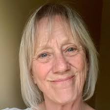 Start your week with an empowering meditation with Sarah, designed to  lighten your heart and lift your spirit 💛 #guidedmeditation  #pnwspiritualevents #cowlitzmetaphysics