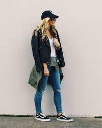 Fall Fashion Baseball Cap Outfit Leather Jacket Outfit Soccer Mom Vans Outfit Outfits With Hats Mom Outfits Fall Ripped Jeans Outfit