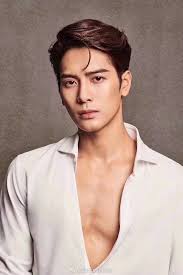 Born 28 march 1994) is a hong kong rapper, singer, fashion designer and dancer based in china. Jackson Wang Global On Twitter Jackson Wang Got7 Jackson Jackson