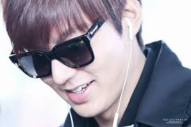 Hasil gambar untuk foto lee min ho