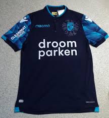 Wszystko na temat drużyny vitesse u21 (o21 div. Vitesse Arnhem Away Football Shirt 2018 2019