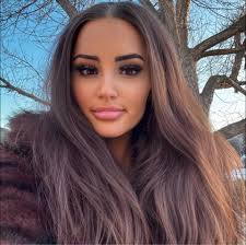 What are good doggy daycare and dog groomer recommendations in Lethbridge  for a Golden Retriever?