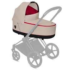 Wersja epriam to dodatkowa mobilność dzięki najnowszej technologii silników elektrycznych. Cybex Priam Ferrari Kinderwagenaufsatz Lux Gunstig Versandkostenfrei Bestellen
