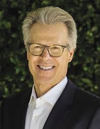 Sergio Lua's Instagram, Twitter & Facebook