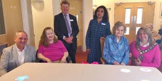 Последние твиты от roderick mcculloch (@cheshammayor). Chesham Leys Invites The Mayor To Try New Magic Table The Fremantle Trust