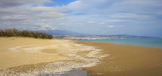Catania has been a prize of many empires over the centuries, from greeks to romans to arabs to normans to spaniards (to name a few). La Playa Di Catania Beach In Sicily Italy