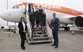 It operates domestic and international scheduled services on over 1,000 routes. With A Focus On Safety And Wellbeing Easyjet Resumes Flying From The Uk The Moodie Davitt Report The Moodie Davitt Report