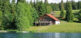 La brevine, cantão de neuchatel: Chalet Moulin Du Lac La Brevine Neuenburg Tourismus Schweiz Ferienwohnungen