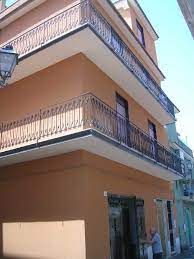 Il nostro agente è a tua completa disposizione. Villa Casa Singola Adrano Vendita 120 Mq Camere 4 Bagni 2 150 000 00 Cod 223