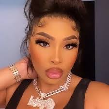 Marcy Diaz's Instagram, Twitter & Facebook