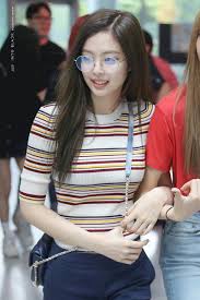 Jan 01, 2020 · jennie was the first blackpink member to become a trainee at yg entertainment. Blackpink Fashion Jennie Kim Style Novocom Top