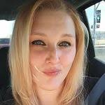 Ashley Applin's Instagram, Twitter & Facebook