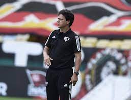 O técnico fernando diniz acredita que a goleada do são paulo por 4 a 1 sobre o flamengo, neste domingo, no maracanã, foi fruto de muita coragem por parte da equipe tricolor e também uma forma. Diniz Ve Goleada Sobre O Flamengo Como Presente A Torcida Do Sao Paulo E Diz E Preciso Coragem Sao Paulo Ge