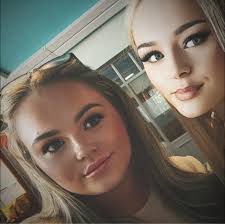 Making friends is harder as you get older. Are there any other mums in this  group looking to make friends? As a first time mum in a group of friends  with 0