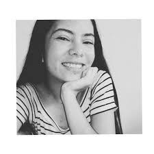 Lili Velez's Instagram, Twitter & Facebook