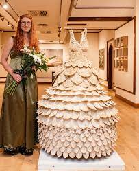Ceramic wedding dress named Runner