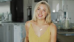 Cassie randolph gives update on colton underwood's health after he tests positive for coronavirus. Cassie Randolph From The Bachelor Says She Wants God As The Foundation Of Her Marriage By Castle Tv Medium