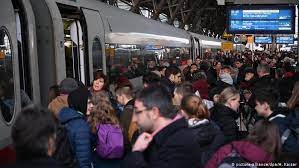 The _ was crowded with passengers waiting for the train. Greta Thunberg S Trip Home On A Crowded German Train News Dw 15 12 2019