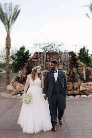 Gilbert Wedding At The Falls Event Center Suzy Goodrick Photography Wedgewood Wedding Phoenix Wedding Photographer Arizona Wedding Venues