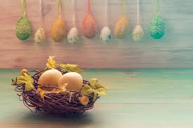 10 Top Rated Outdoor Easter Decorations On Amazon Noobie If you have a tree or bush near your house, you can easily turn it into a festive holiday decoration.