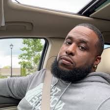 Chris Mostert's Instagram, Twitter & Facebook