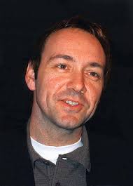 Weitere ideen zu kevin spacey, brandon routh, kartenhaus. Kevin Spacey Geburtstag Alter Und Sternzeichen