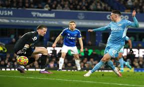Sports mole previews tuesday's premier league clash between west ham united and watford, including predictions, team news and possible lineups. Co6tycbik Yjam