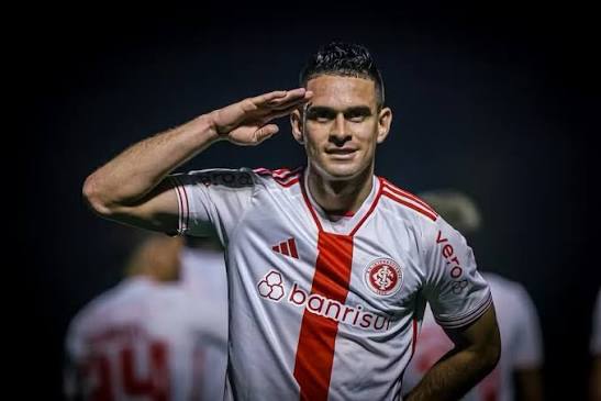 OFICIAL! 👋🇦🇹 O Inter anunciou a venda definitiva de Rafael Borr&eacute; para o River  Plate. Em nota &agrave; imprensa, o clube confirmou o acerto: &ldquo;O Sport Club  Internacional comunica que chegou a