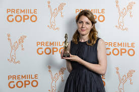 Premiile gopo sunt premii cinematografice românești oferite de asociația pentru promovarea filmului românesc. Premiile Gopo Patricia Poienaru Premiul Gopo Pentru Cel Mai Bun Film De Lungmetraj La Gomera ProducÄƒtori Marcela Ursu Patricia Poienaru Romania FranÈ›a Germania Suedia 42 Km Film La Gomera The Whistlers Facebook