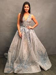 Iifa Awards 2017 Birthday Girl Katrina Kaif S Gown Is A Fairytale Dream Come True Gowns Cocktail Gowns Dresses