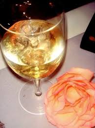 Cuisine Maison D Autrefois Comme Grand Mere Recette De Vin De Peches Aux Feuilles Vin Et Eau De Vie Vin De Peche Vin Eau De Vie