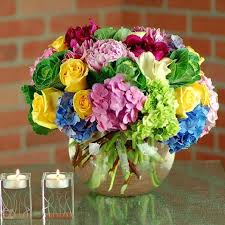 Summer Is Here In Beverly Hills Ca My Beverly Hills Florist Flower Arrangements Hydrangea Arrangements Flower Delivery