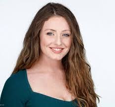 Lily Benedict's Instagram, Twitter & Facebook