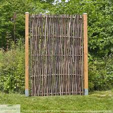 Haselnusszaun Lato Universal Sichtschutz Und Gartenzaun In 2020 Naturzaun Zaun Trennwand Garten