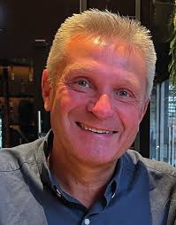 M r y Ch as and Hap Ne Year