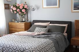 However, the soft grey color that it has, including also the other soft tones in the room, doesn't make it looks too much. 22 Serene Gray Bedroom Ideas Decorating With Gray
