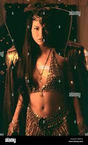 Apr 01, 2002; Hollywood, California, USA; Actress KELLY HU as Cassandra in  the movie 'The Scorpion King' directed by Chuck Russell Stock Photo - Alamy
