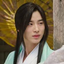 Voting for Byeon Wooseok and Kim Hyeyoon