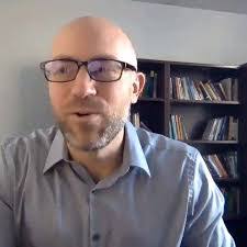 Lauren Hirshberg's Instagram, Twitter & Facebook